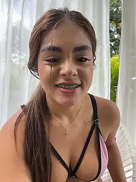 Chat XXX ao vivo de MayaMoanXXX