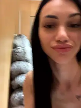 Chatroom XXX en direct de ilariea_girl