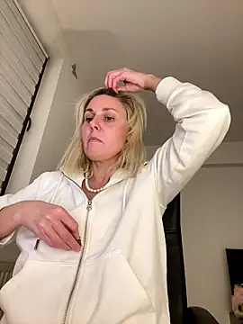 Amelia9798 라이브 XXX 채팅