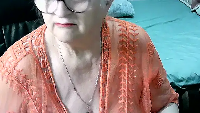 LolkaAlyss – Naživo XXX chat