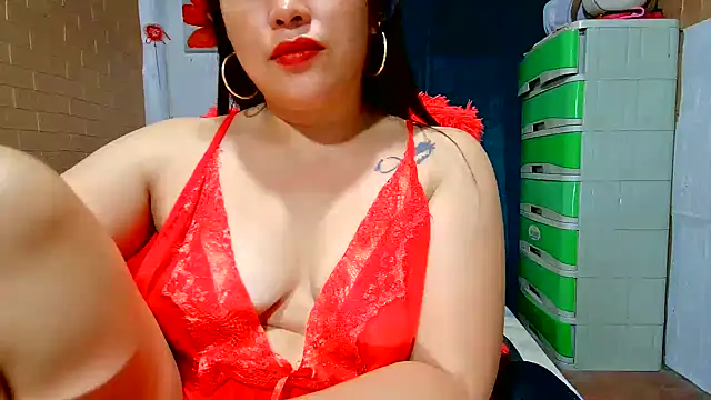 Ugly-Filipina's Live XXX Chat