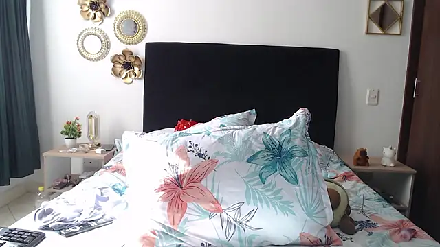 دردشة TatianaMonteross الجنسية المباشرة