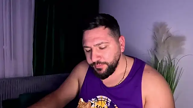 Gold_Alpha_Boy Chat XXX live