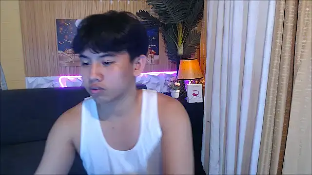 charliebighead 网络视讯表演