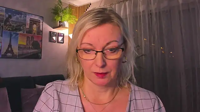 vanessa_chat: διαδικτυακό σόου στην κάμερα