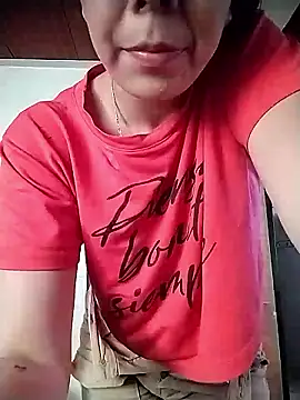 Lucianaferro_ élő XXX-chatje