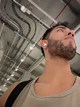 liam_bronw 即時 XXX 聊天