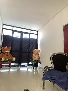 __Emma__11__Lecat_ 即時 XXX 聊天