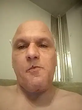 Chatroom XXX en direct de Daniel_Kingstar