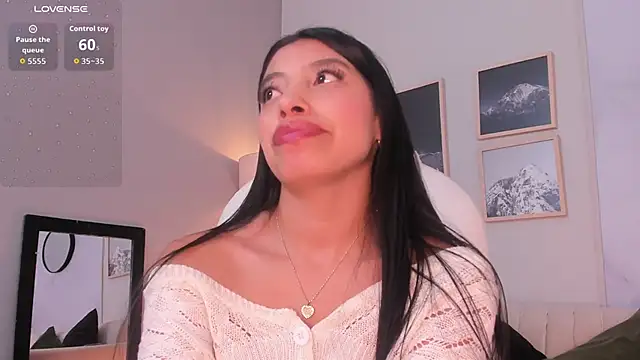 Tiffany_Low élő XXX-chatje