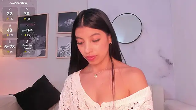 Tiffany_Low élő XXX-chatje