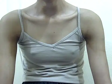 Anu_tiny élő XXX-chatje