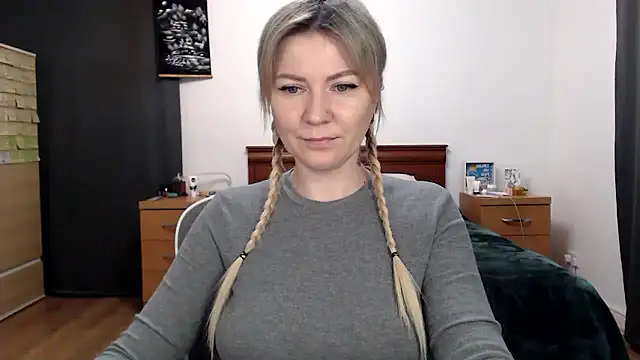 Chatroom XXX en direct de ParadiseAlina