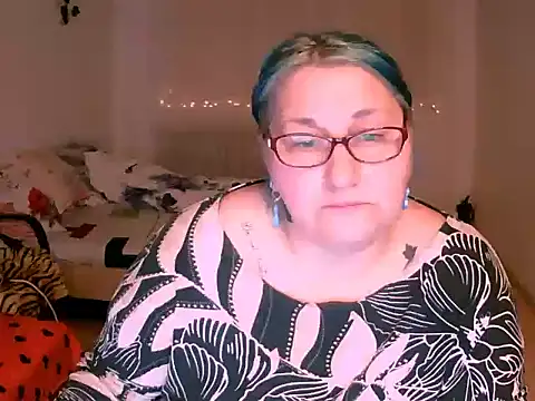 BlondyBigBoobs: απευθείας συνομιλία ΧΧΧ