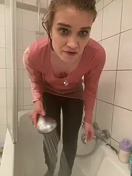 YoungSophien Live XXX chat