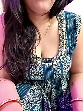 kaamuk_shweta élő XXX-chatje