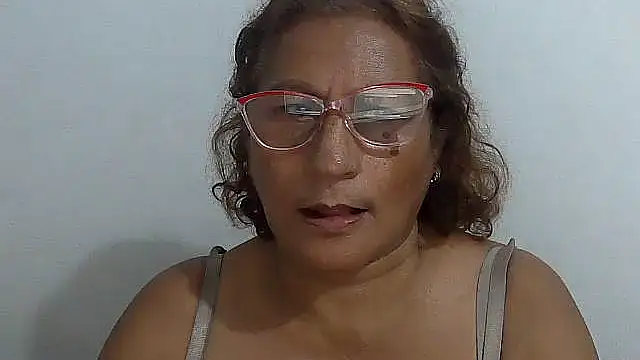 Онлайн чат XXX charrysexy1