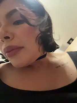 Chat XXX en directo de GigiiStone