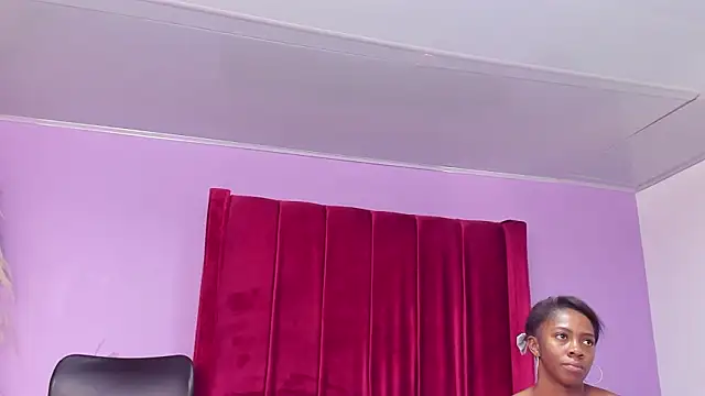 Shanelle__ Adlı Modelin Canlı XXX Sohbeti