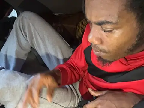 SlimeCrownzOut5's Live XXX Chat