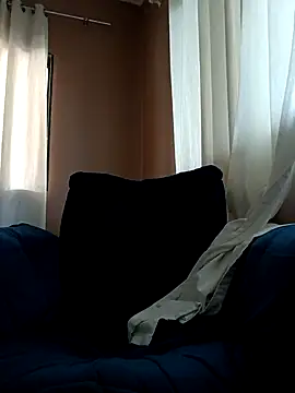 Misaudibel Adlı Modelin Canlı XXX Sohbeti