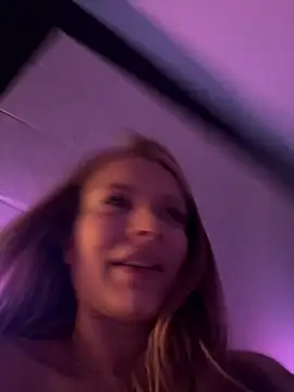 Онлайн чат XXX AnastasiaAniess