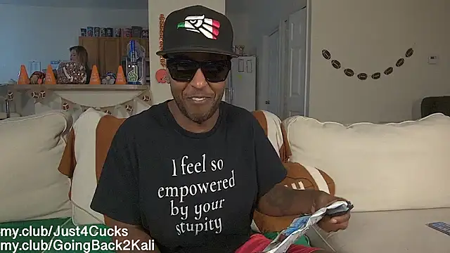 boomboomr00m Show in webcam