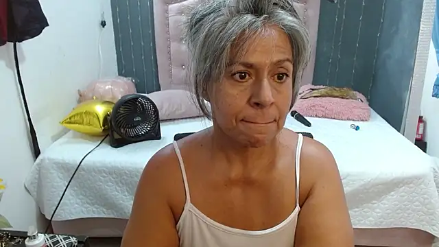 Chat XXX ao vivo de lalisha_96