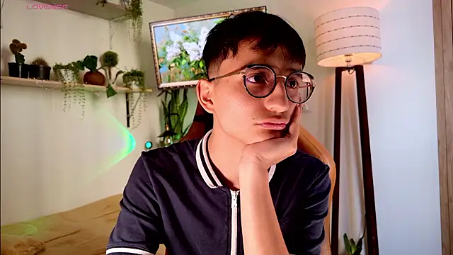 Chatroom XXX en direct de Mr_evan1