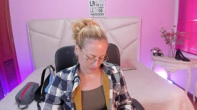 SammySanders Live XXX Chat