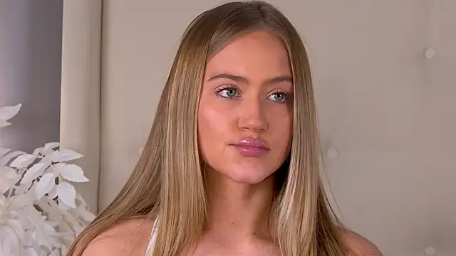 XXX chat uživo modela ur_wet_dreams