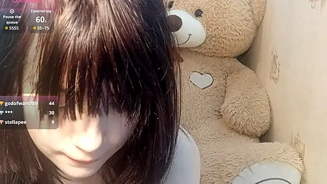 Honeey_BeeeのライブXXXチャット