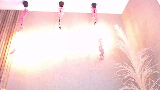 _Alaana Chat XXX live