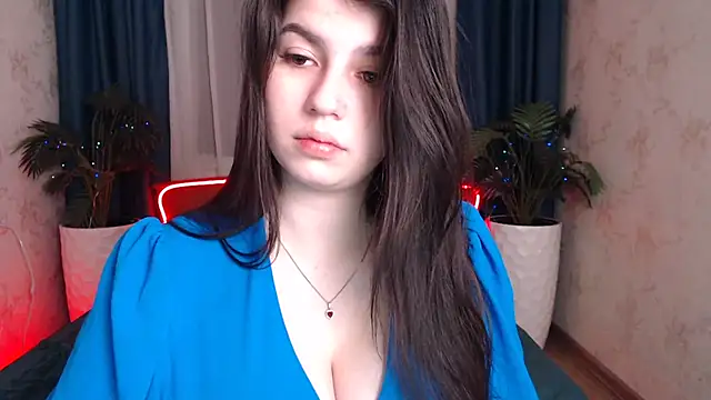 แชท XXX สดของ KisaModel