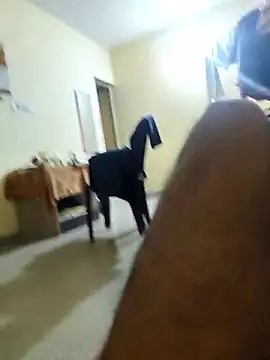 vichuhot: διαδικτυακό σόου στην κάμερα