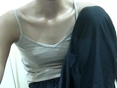 Anu_tiny Chat XXX live