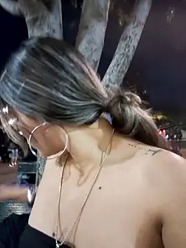 laperracobarde's Live XXX Chat