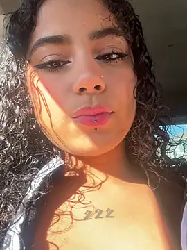 Živý XXX chat Spicy_Nesss