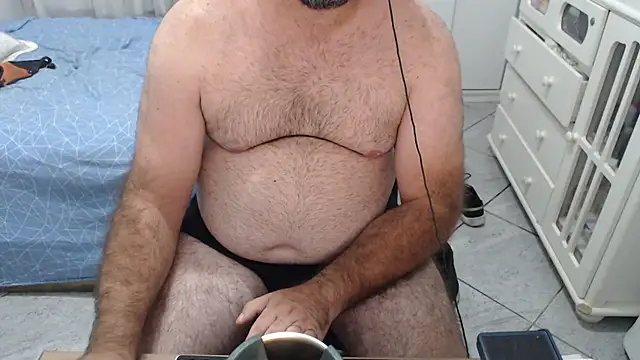 MysterBearMG 即時 XXX 聊天