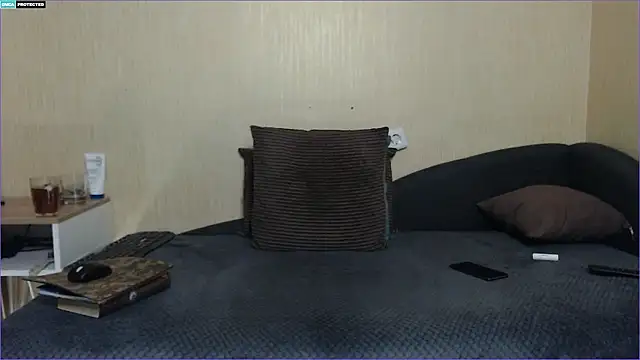 XXX chat uživo modela Woman_In_Black