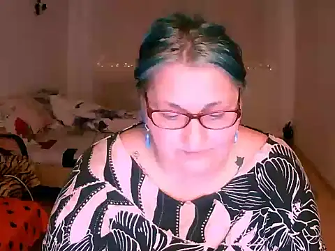 دردشة BlondyBigBoobs الجنسية المباشرة