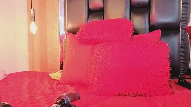 Chat XXX en directo de MishaKinki