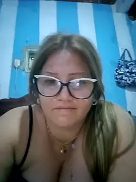 Carlotaazul 现场XXX聊天