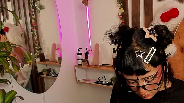 Chat XXX en directo de MeowMota_