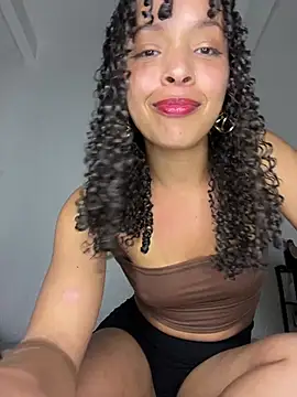 Yasmin777_ Live XXX Chat