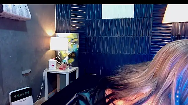 UrtopshemalegoddessAliyahn Live XXX chat