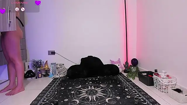 XXX chat uživo modela LadyAvalon