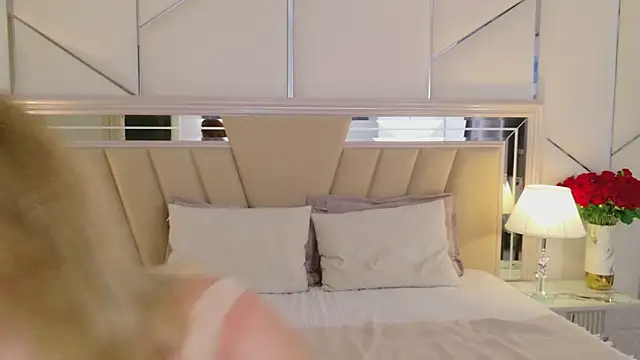 MeganMour 即時 XXX 聊天