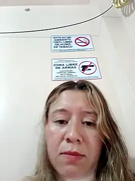 XXX chat uživo modela Hannah-colx