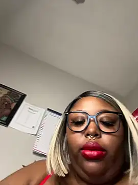 XXX chat uživo modela Chocolatebunnyxx96
